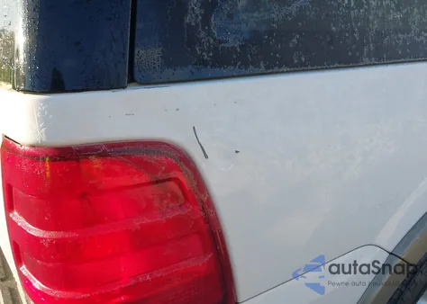 2003 Ford Expedition Eddie Bauer z USA, uszkodzony, nr VIN 1FMFU18L43LB25620